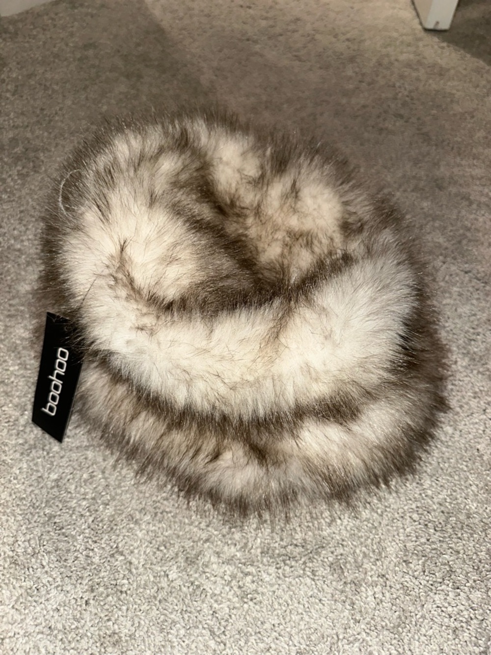 NWT Boohoo Fluffy hat